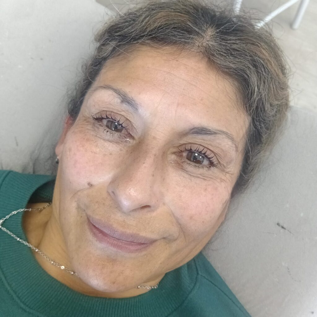 Cejas con lifting y perfilado, Mar del Plata (1)